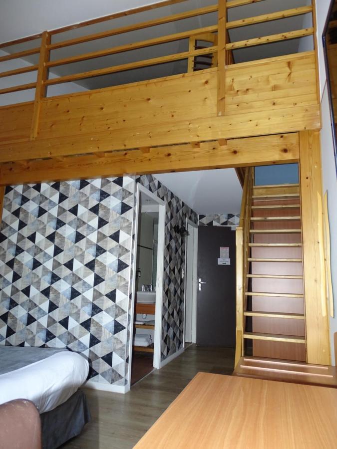 Logis Hotel Les 3 Marchands Bressuire Luaran gambar